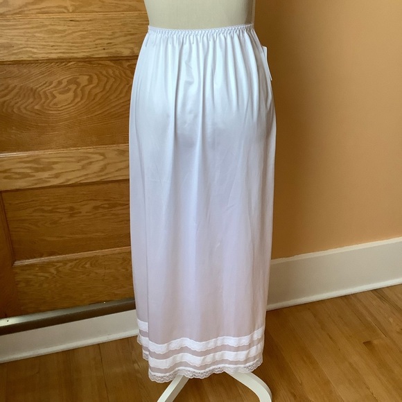 PATRICIA LINGERIE White Satin Lace Trimmed Slip Skirt Size M - Picture 3 of 9